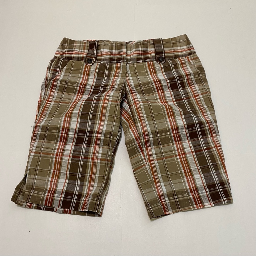 ⭐️ Charlotte Russe plaid shorts, size 1